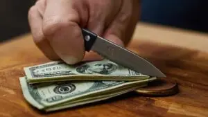 How To Choose The Perfect Money Clip Knife? 